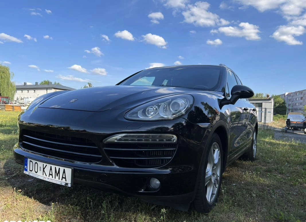 Porsche Cayenne cena 95500 przebieg: 269000, rok produkcji 2012 z Puławy małe 497